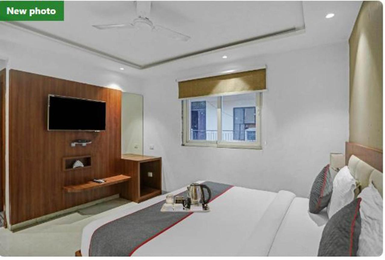 Hotel Wowstops-Clark Near Delhi Airport Neu-Delhi Exterior foto